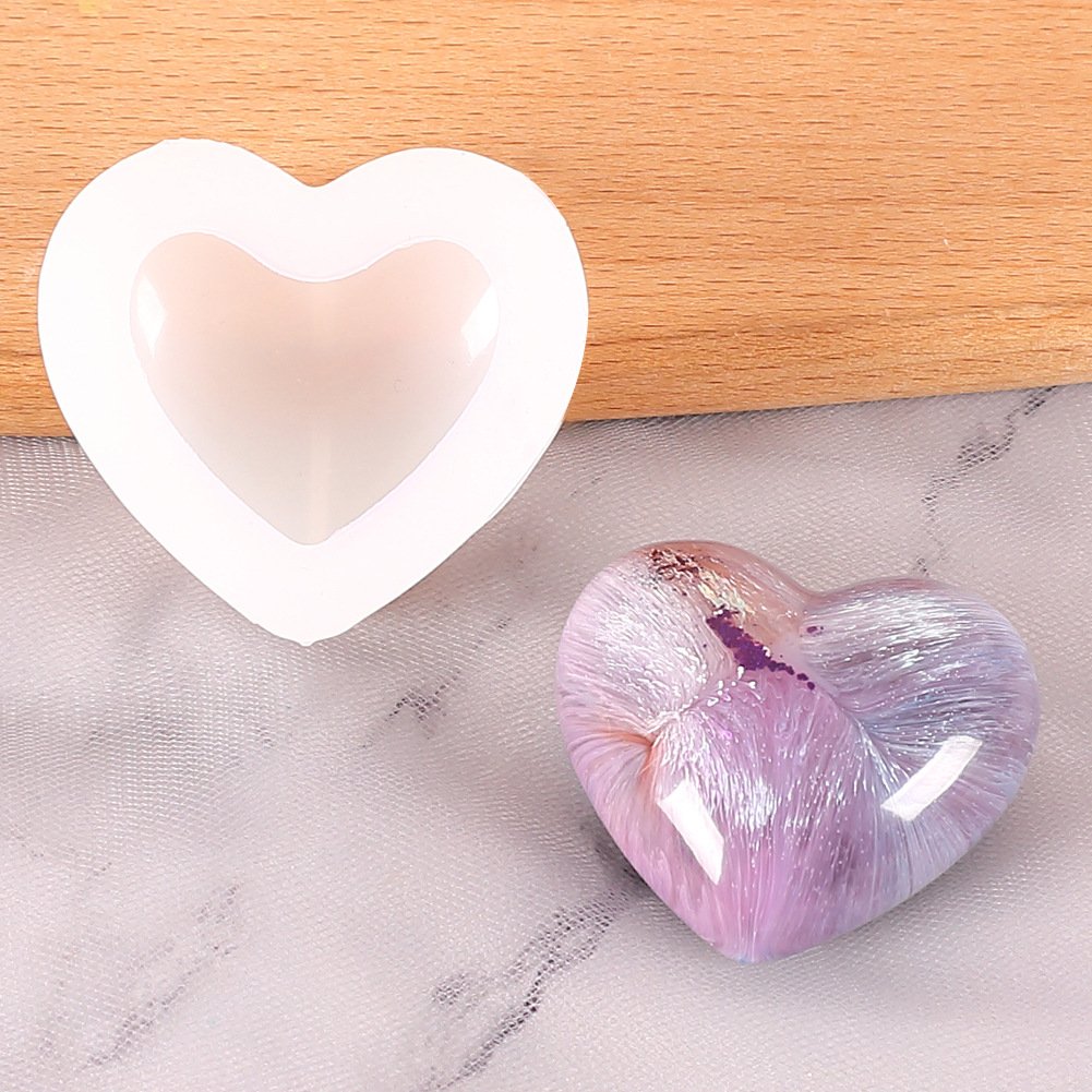 The Shape of Love: Crafting Unique Resin Hearts with SIKE’s Affordable Silicone Mold Collection