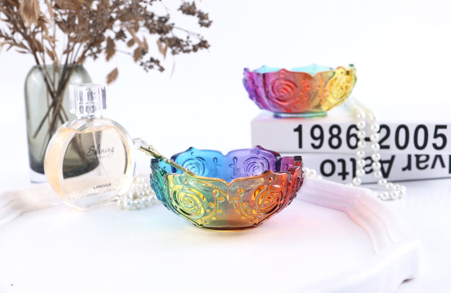 Blooming Elegance: The Art of Epoxy Resin Bowls with OCHCHO Floral Silicone Molds